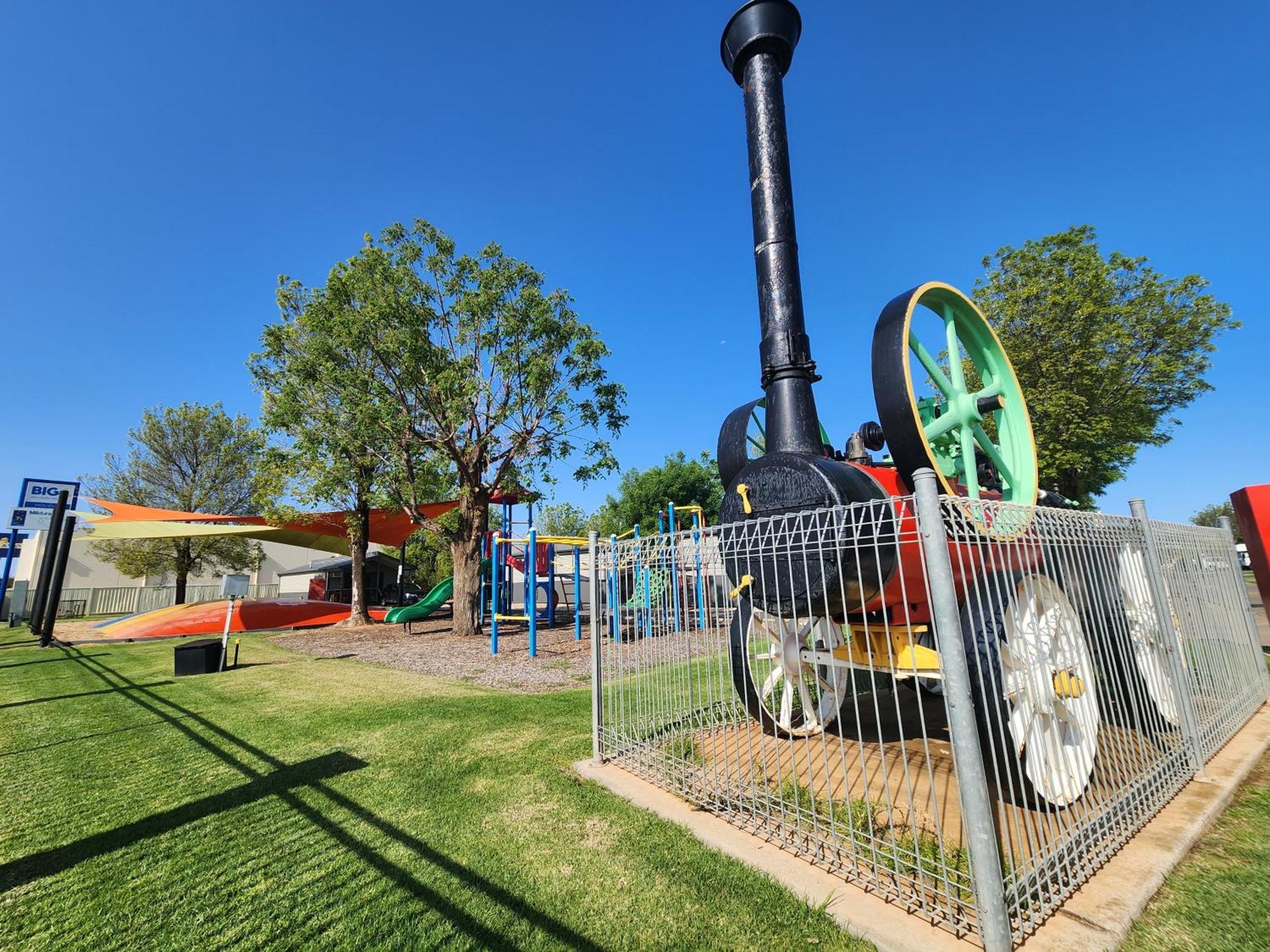 Big4 Mildura Getaway Hotel Exterior foto